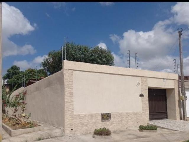 Vendo Casa no bairro Residencial Meruoca